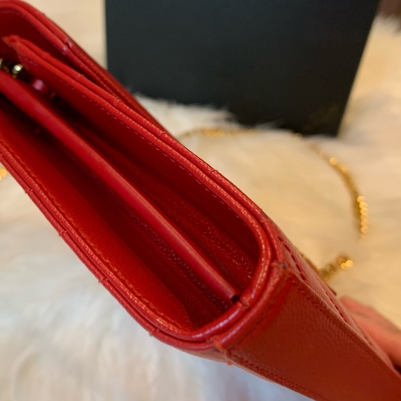 SOLD! YSL Grain de Poudre Wallet on Chain - Picture 10 of 14